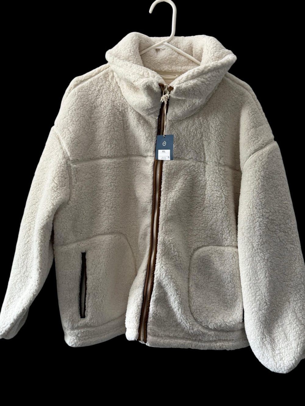 Universal Threads Women’s Cream Sherpa Full Zip Cowl Neck Jacket, Size 3 XL. New